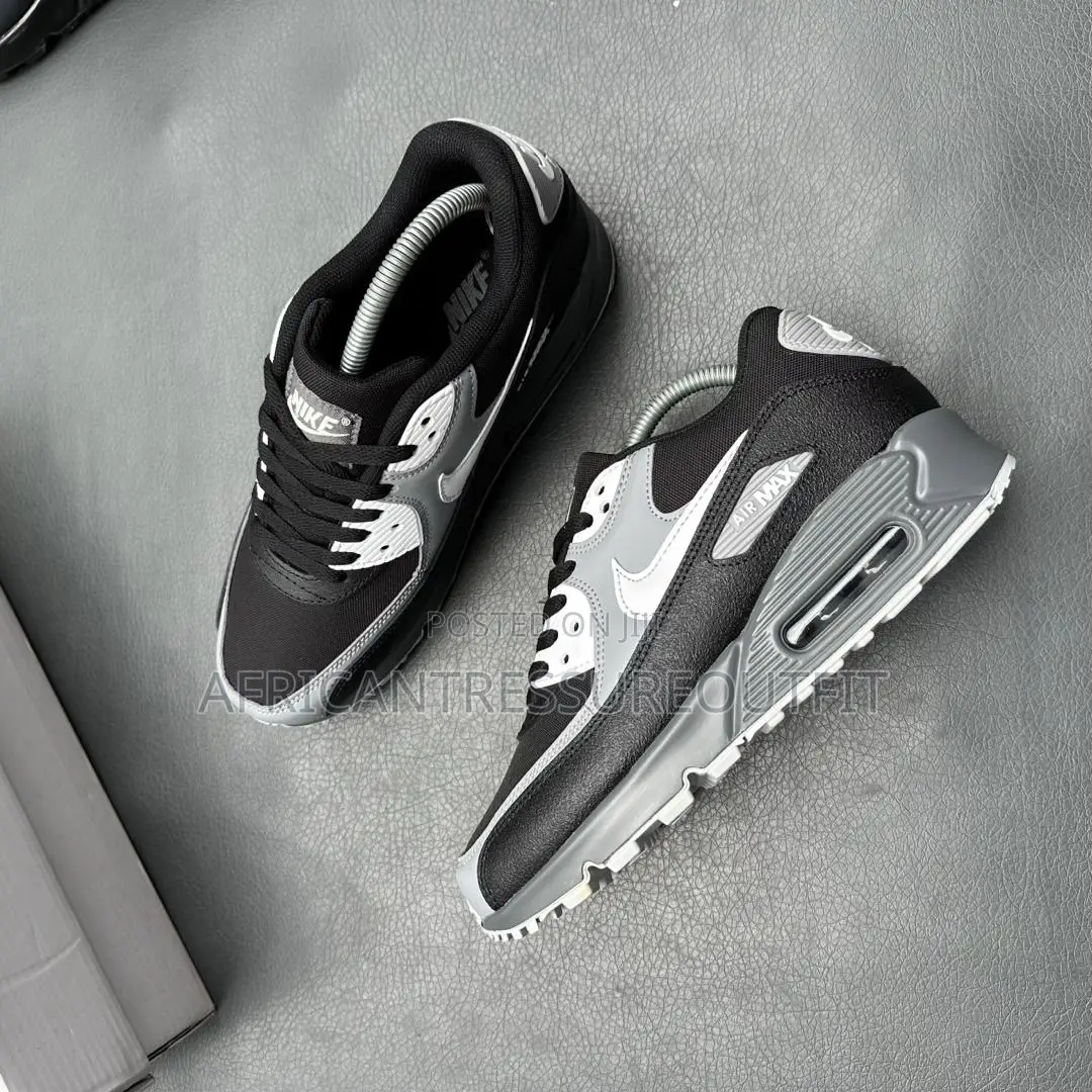 Air Max Sneakers Authentic Collection