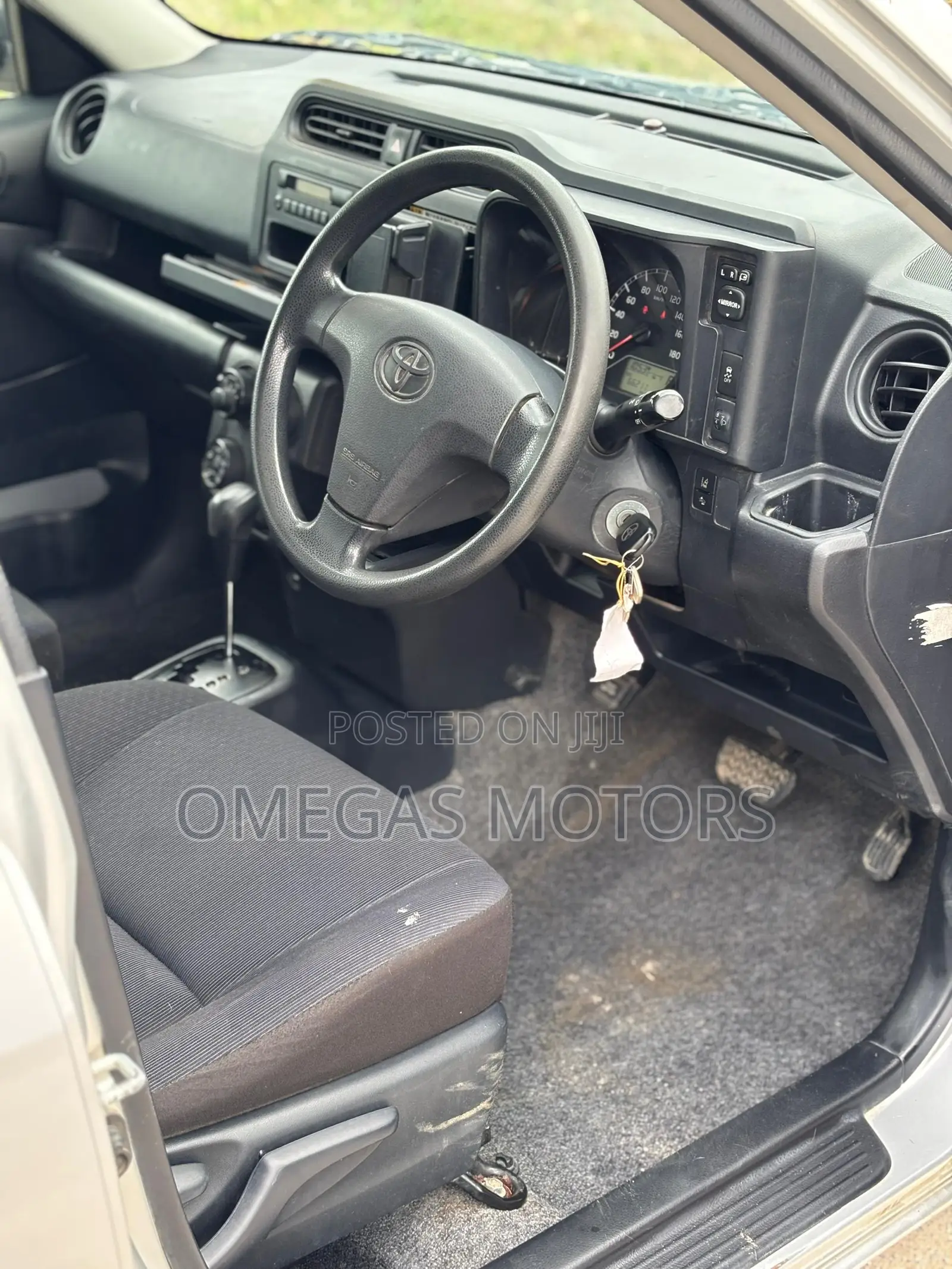 Toyota Probox 1.5 DX 4WD 2018 Silver