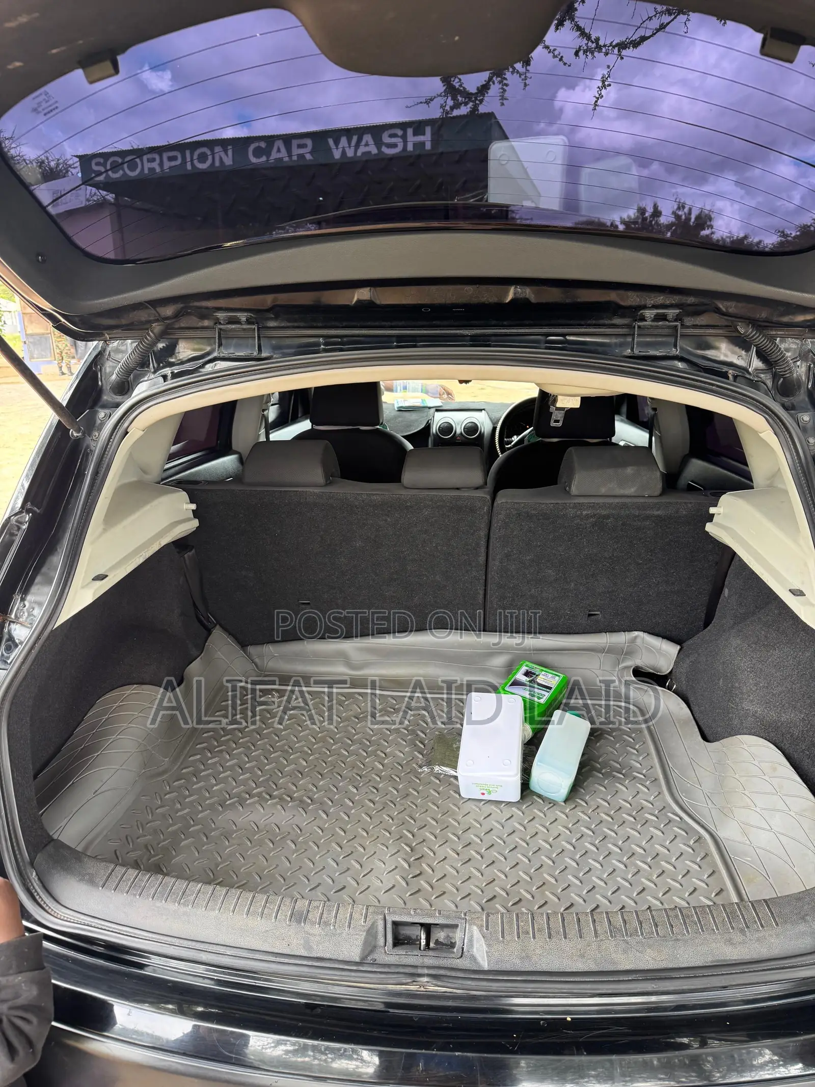 Nissan Dualis 2011 Black