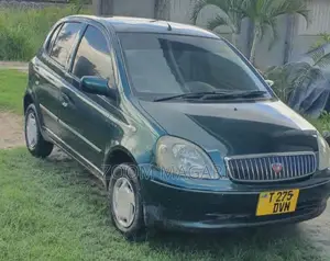 Toyota Vitz 2003 Blue