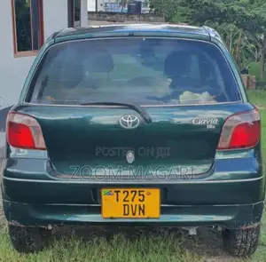 Toyota Vitz 2003 Blue