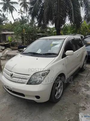 Toyota IST 2008 Pearl