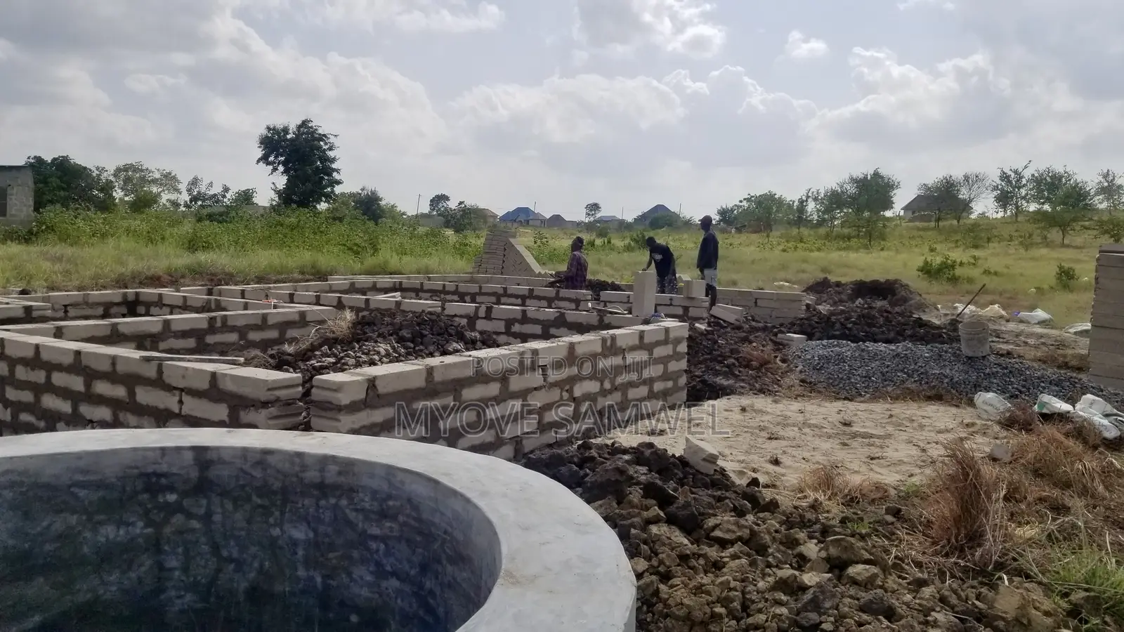 Kiwanja (Plot) Inauzwa