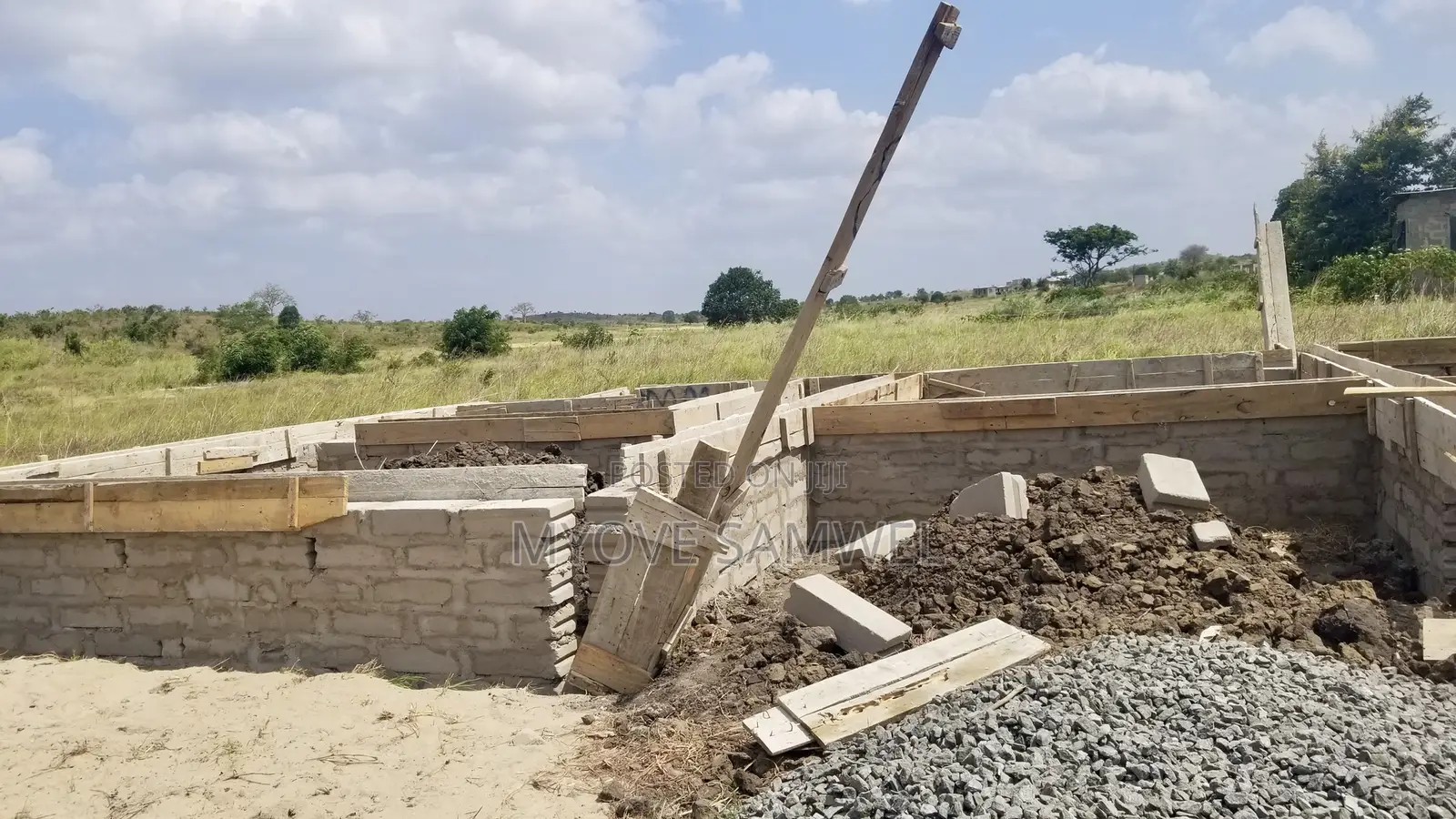 Kiwanja (Plot) Inauzwa