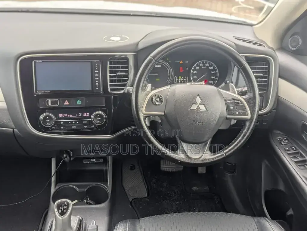 Mitsubishi Outlander 2.4 PHEV AWD 2015 White