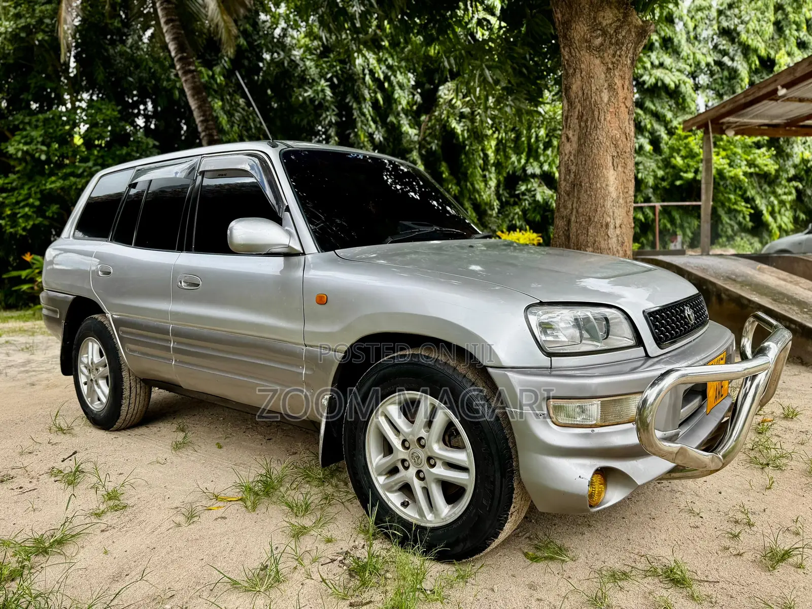 Toyota RAV4 1999 Silver