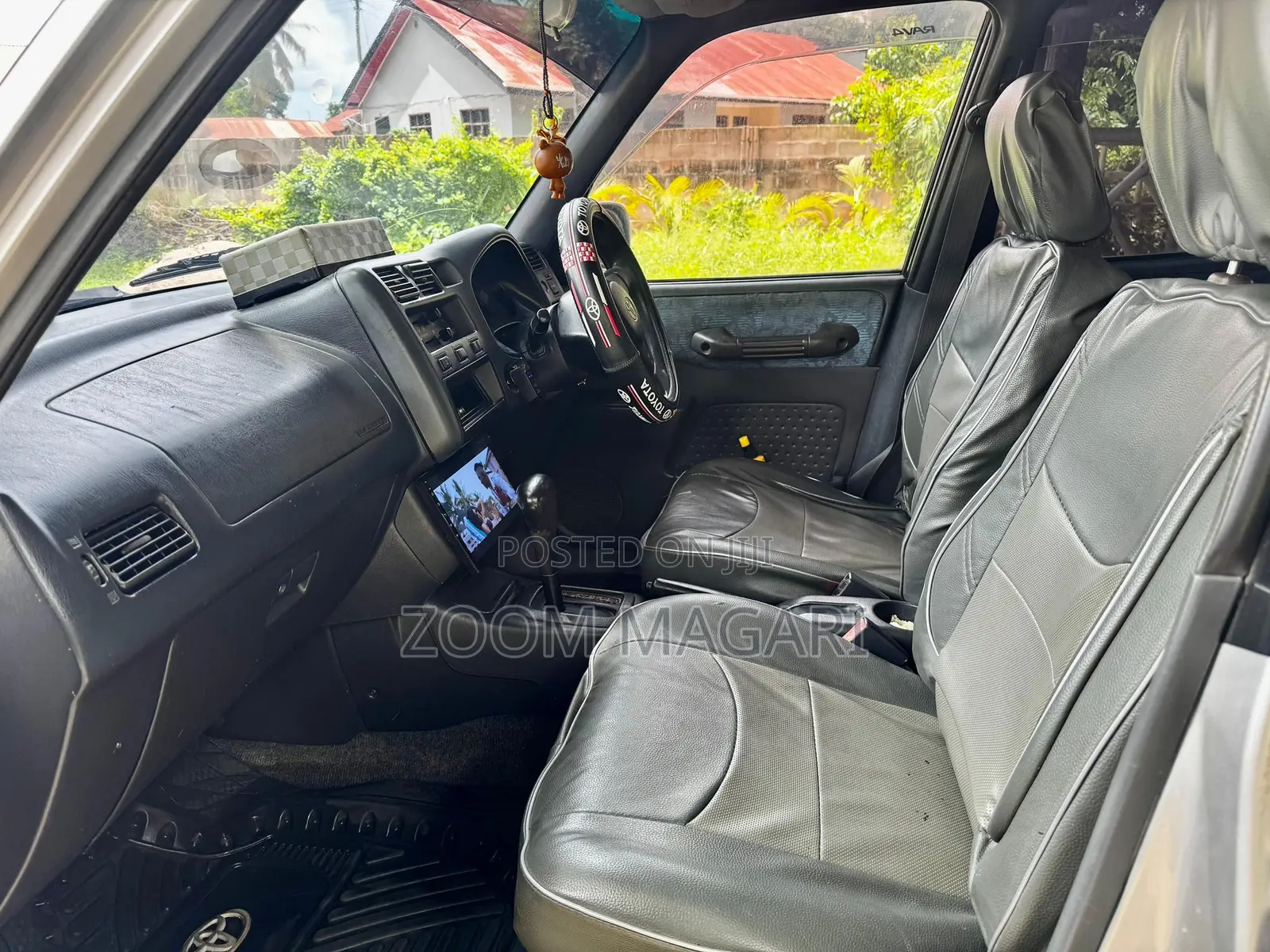 Toyota RAV4 1999 Silver