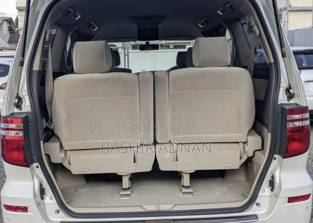 Toyota Alphard 2.4 Petrol FWD 2007 Pearl