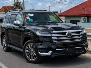 Toyota Land Cruiser 2025 Black