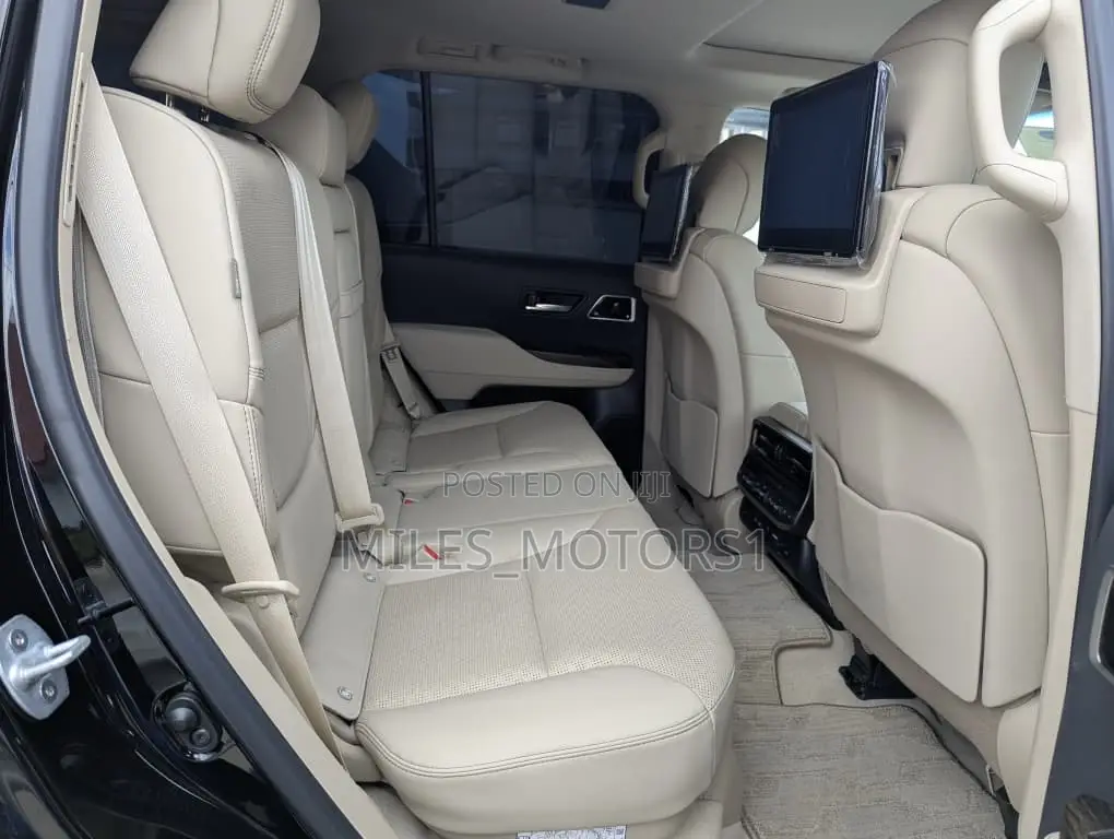 Toyota Land Cruiser 2025 Black