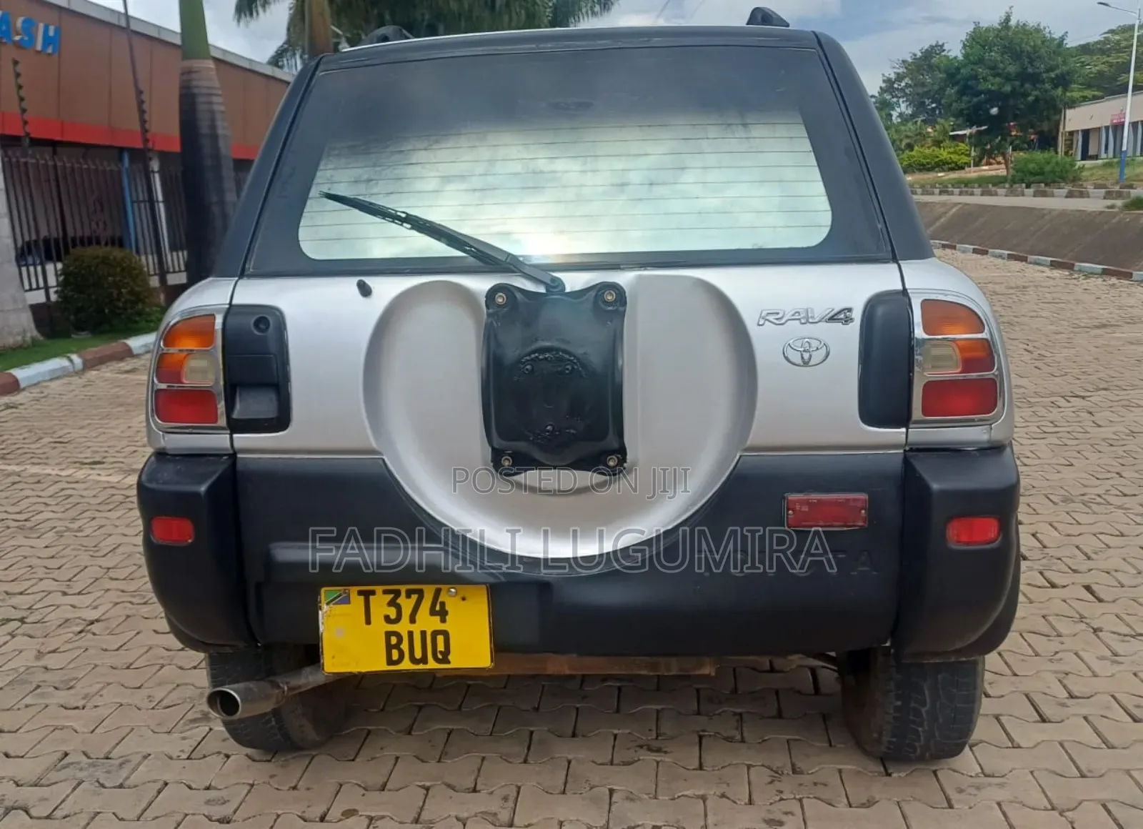 Toyota RAV4 Automatic 2000 Beige