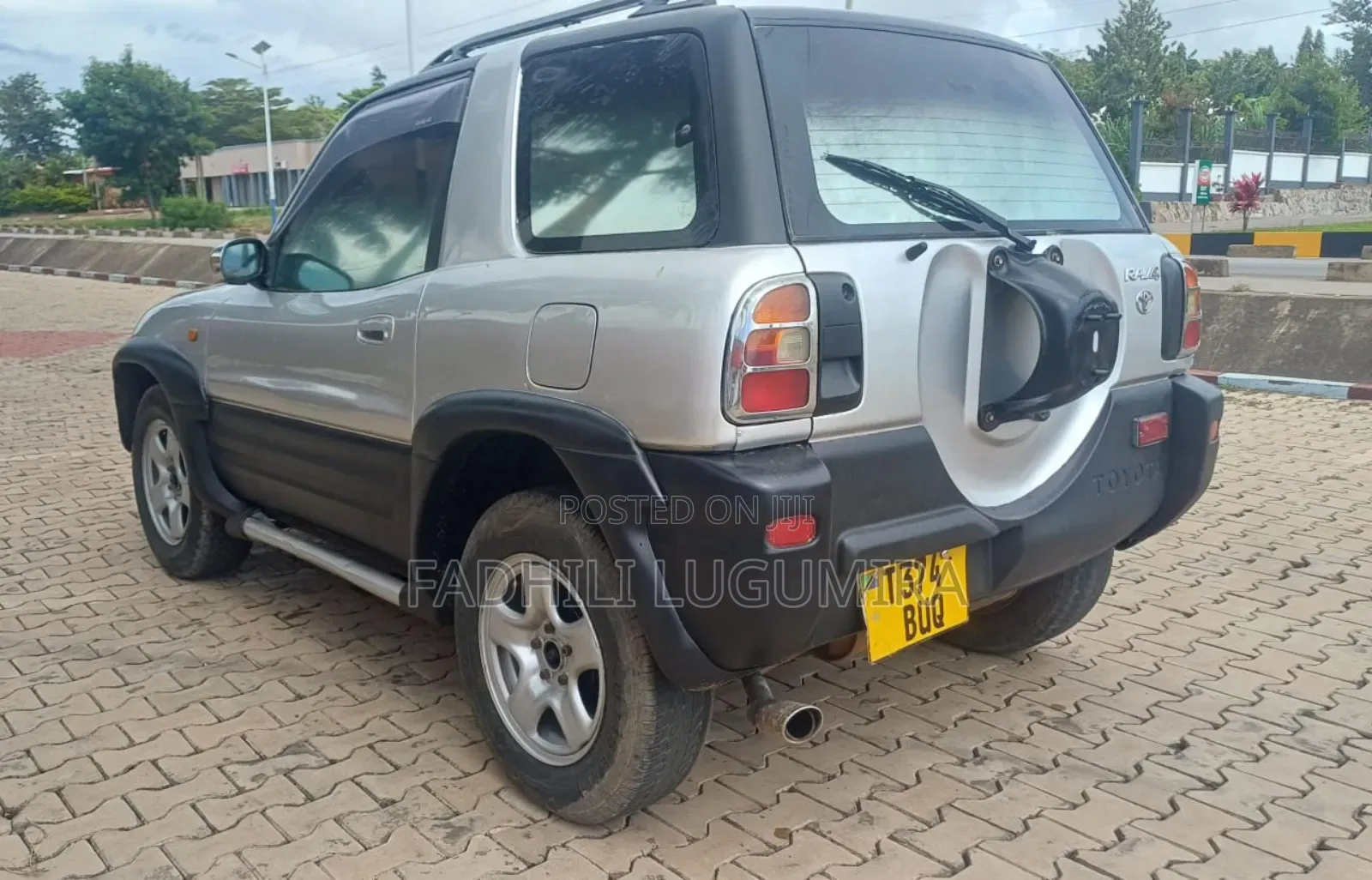 Toyota RAV4 Automatic 2000 Beige