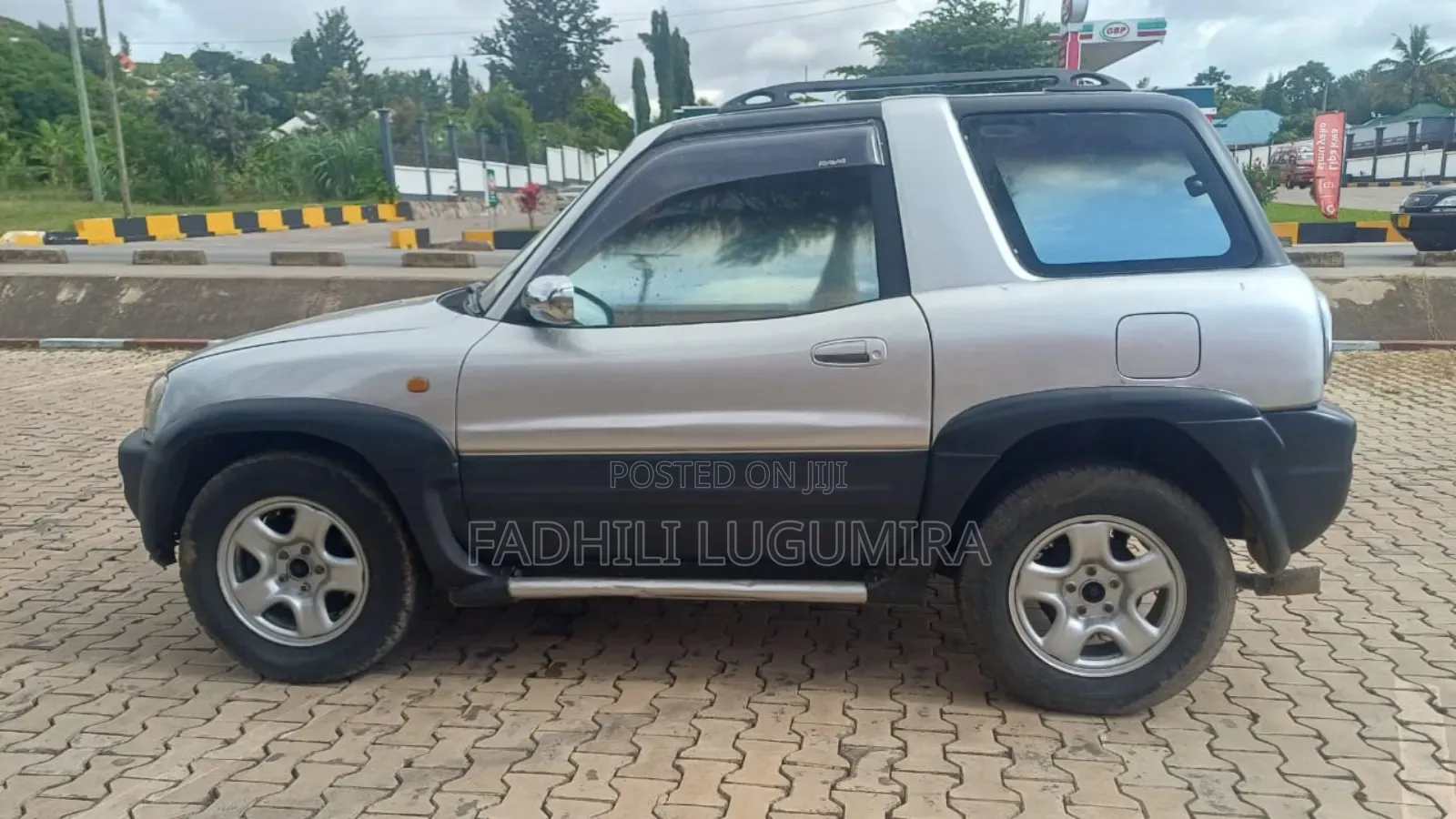 Toyota RAV4 Automatic 2000 Beige