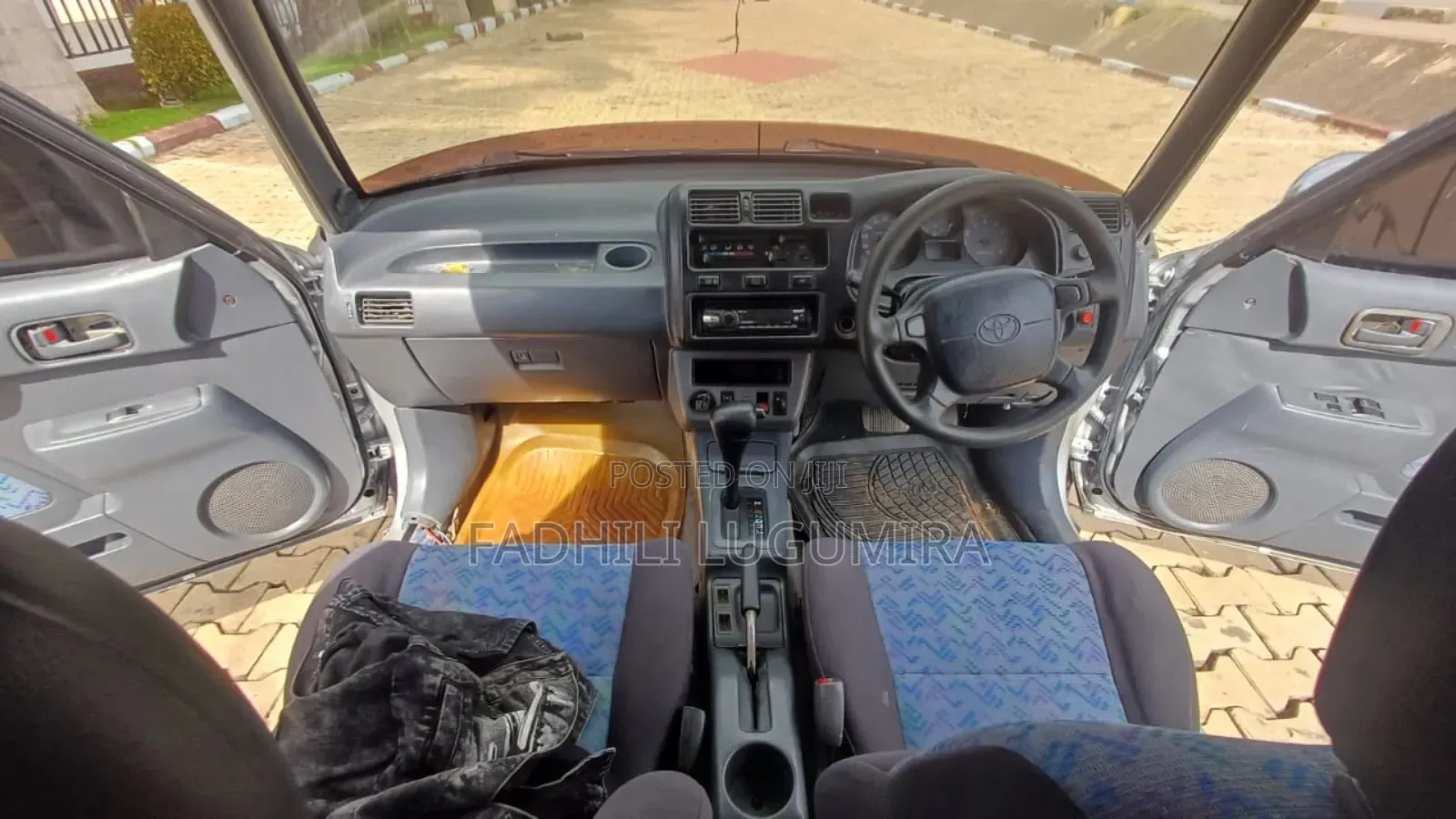 Toyota RAV4 Automatic 2000 Beige