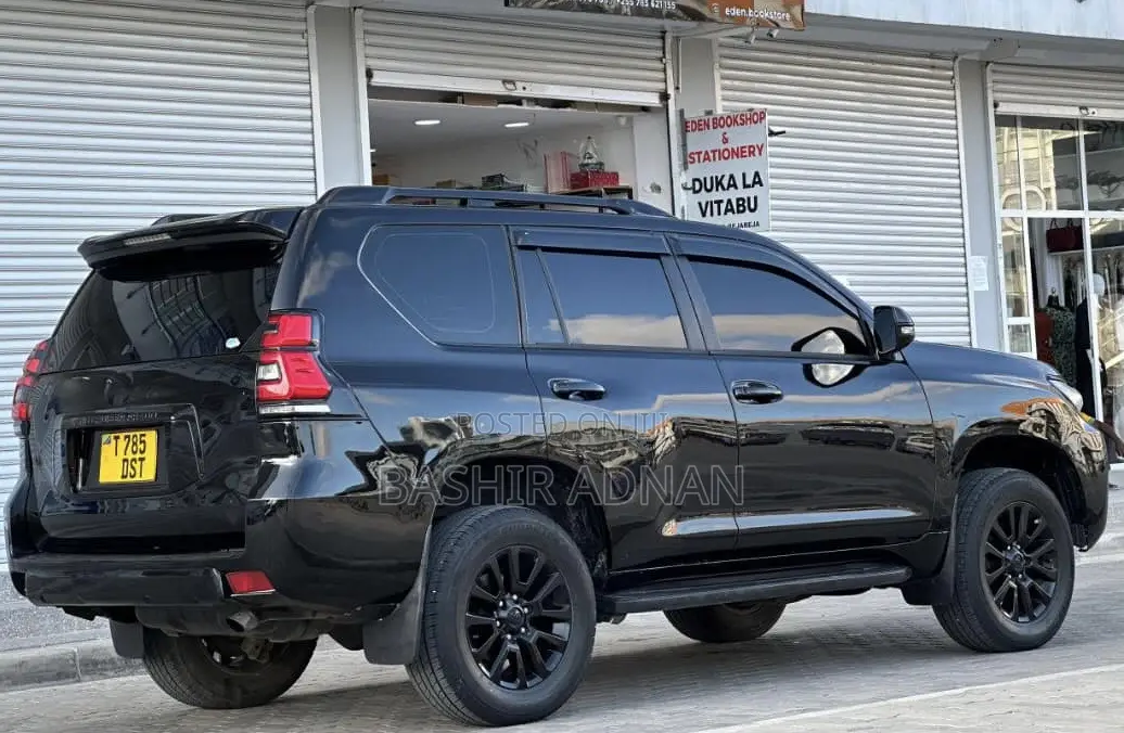 Toyota Land Cruiser Prado 3.0 TD 2012 Black