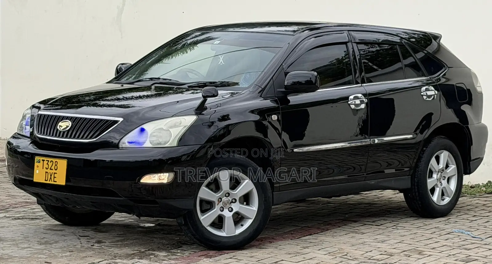 Toyota Harrier 2004 Black