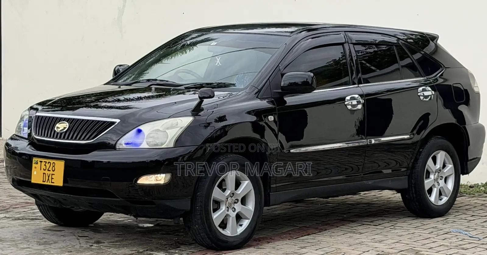 Toyota Harrier 2004 Black
