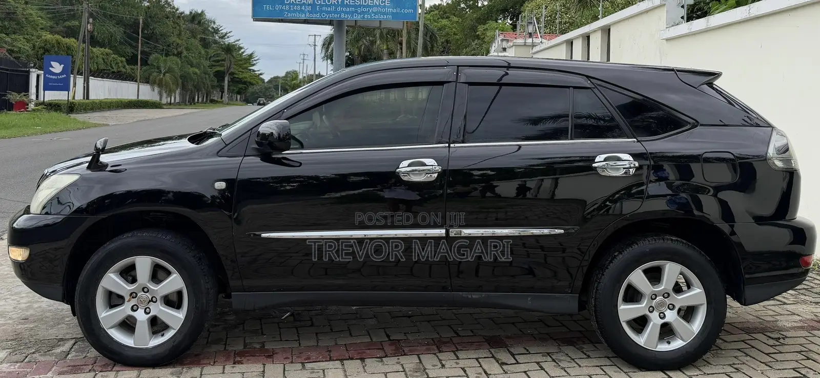 Toyota Harrier 2004 Black