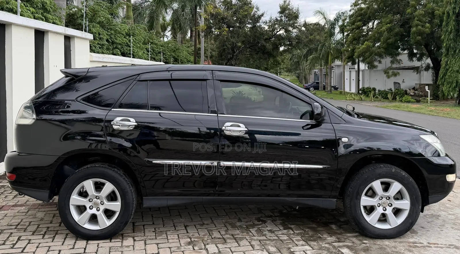 Toyota Harrier 2004 Black