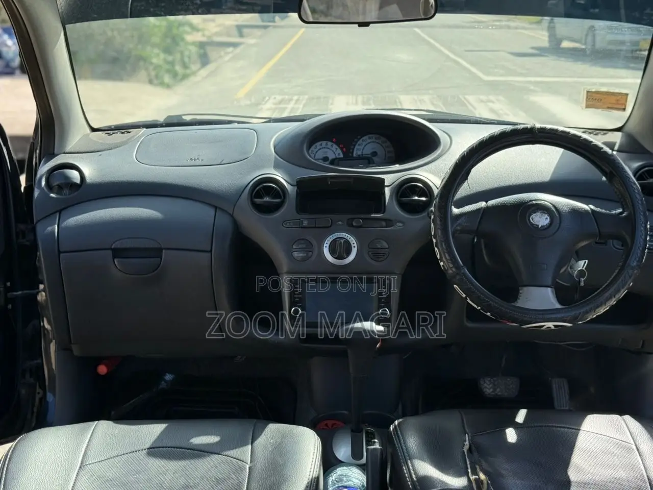 Toyota Vitz 2002 Black