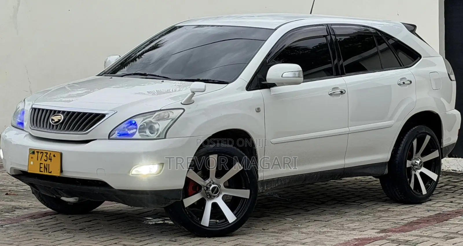 Toyota Harrier 2010 White