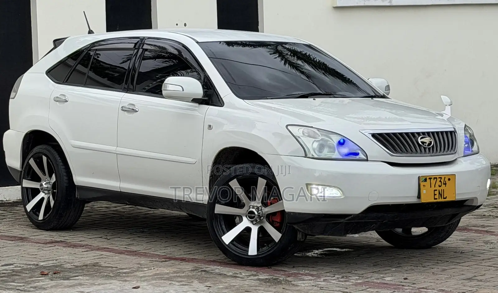 Toyota Harrier 2010 White