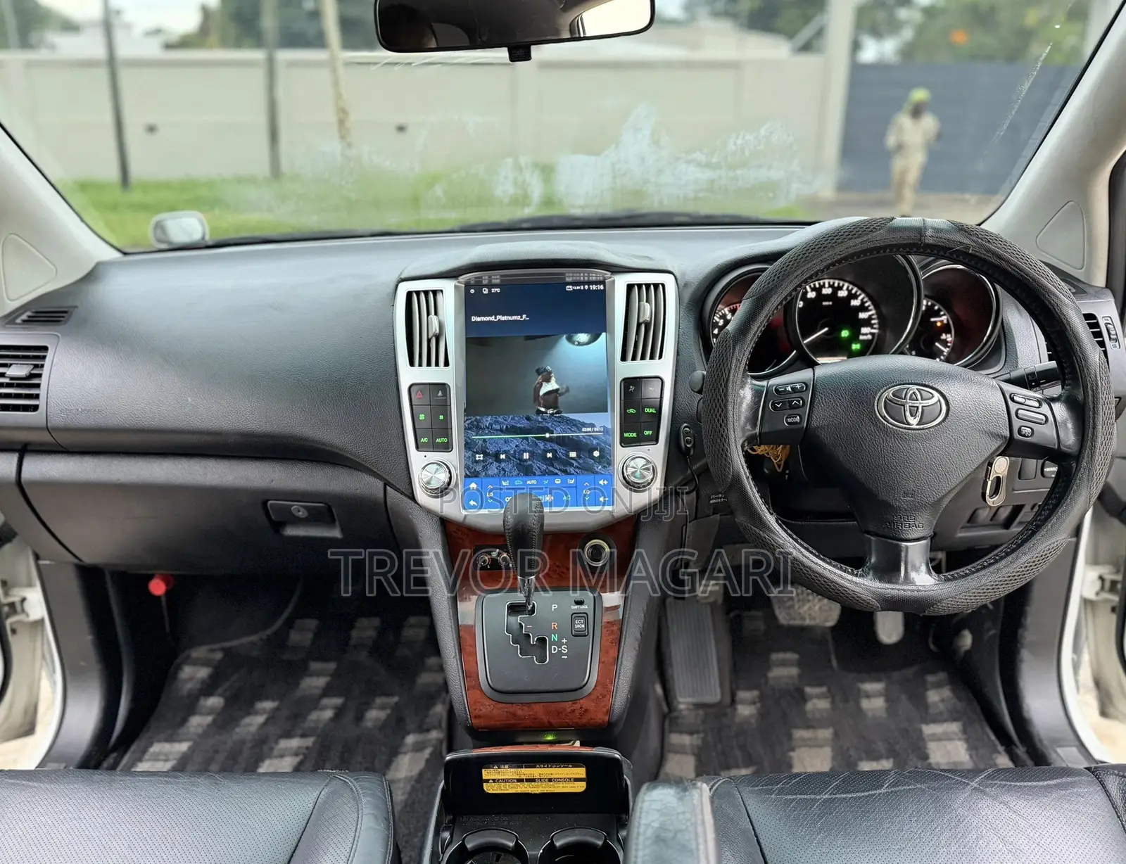 Toyota Harrier 2010 White