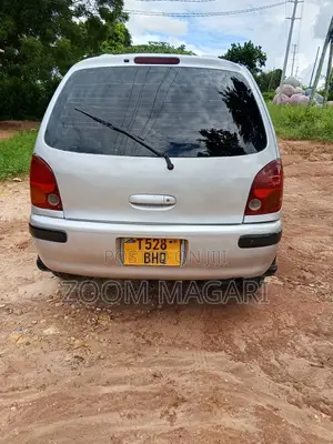 Toyota Corolla Spacio 2000 Silver