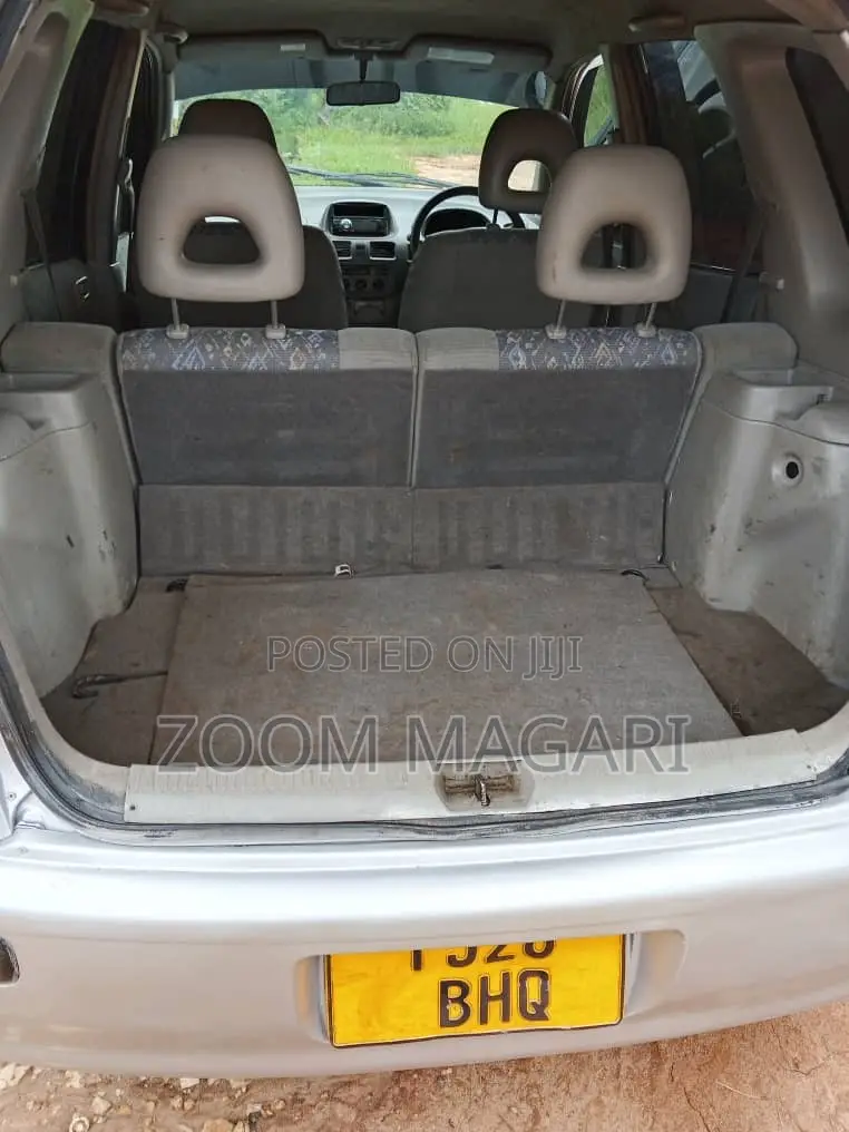 Toyota Corolla Spacio 2000 Silver
