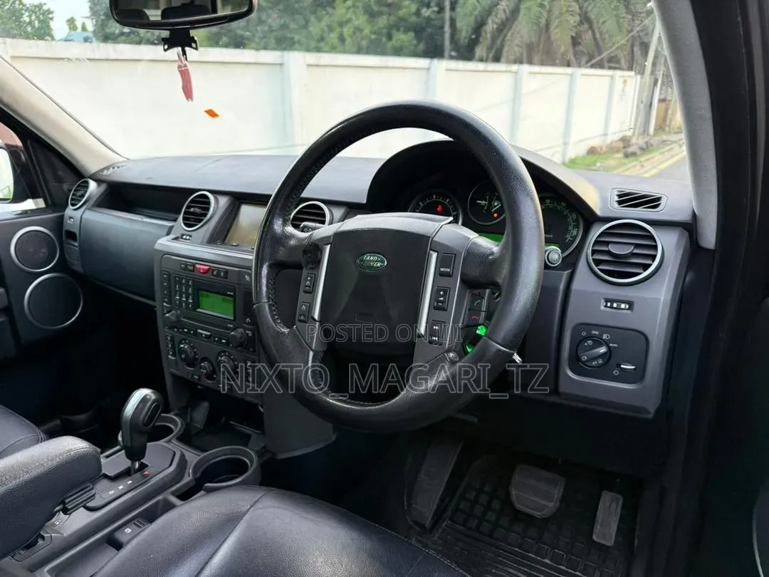 Land Rover Discovery 2009 Brown