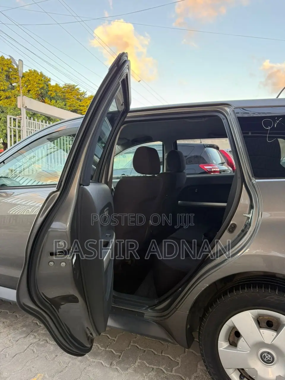 Toyota IST 2005 Gray