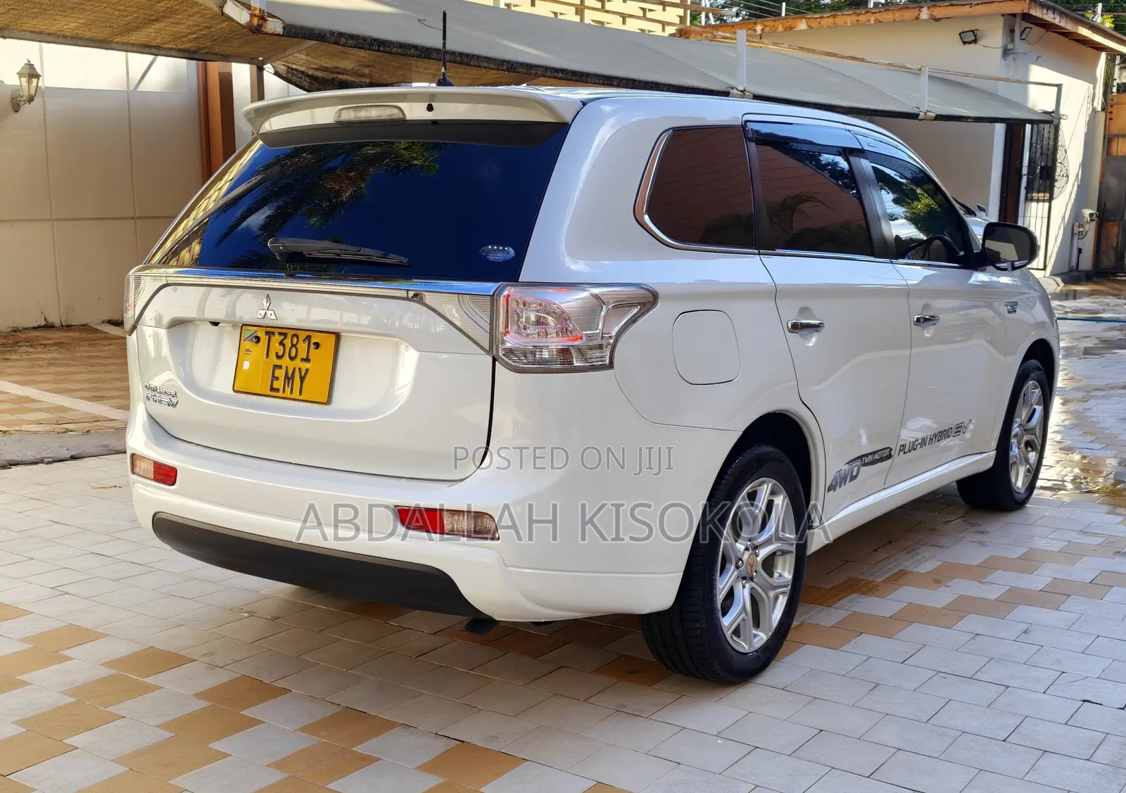 Mitsubishi Outlander 2.0 PHEV AWD 2013 White