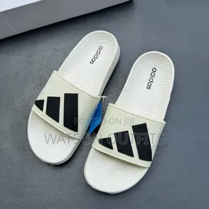 Slides or Slaidi Kali Au Hot Za Adidas Full Boxed