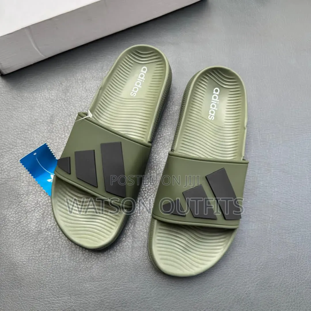 Slides or Slaidi Kali Au Hot Za Adidas Full Boxed