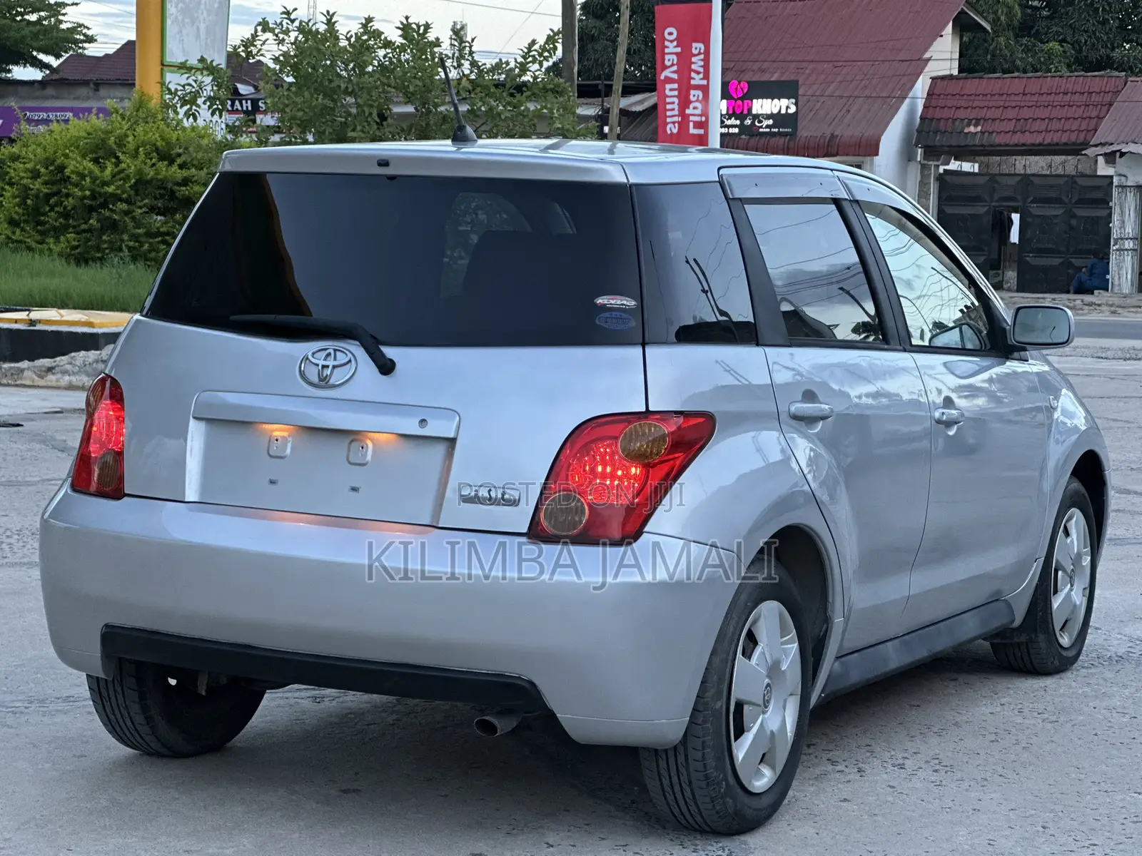 Toyota IST 2004 Silver