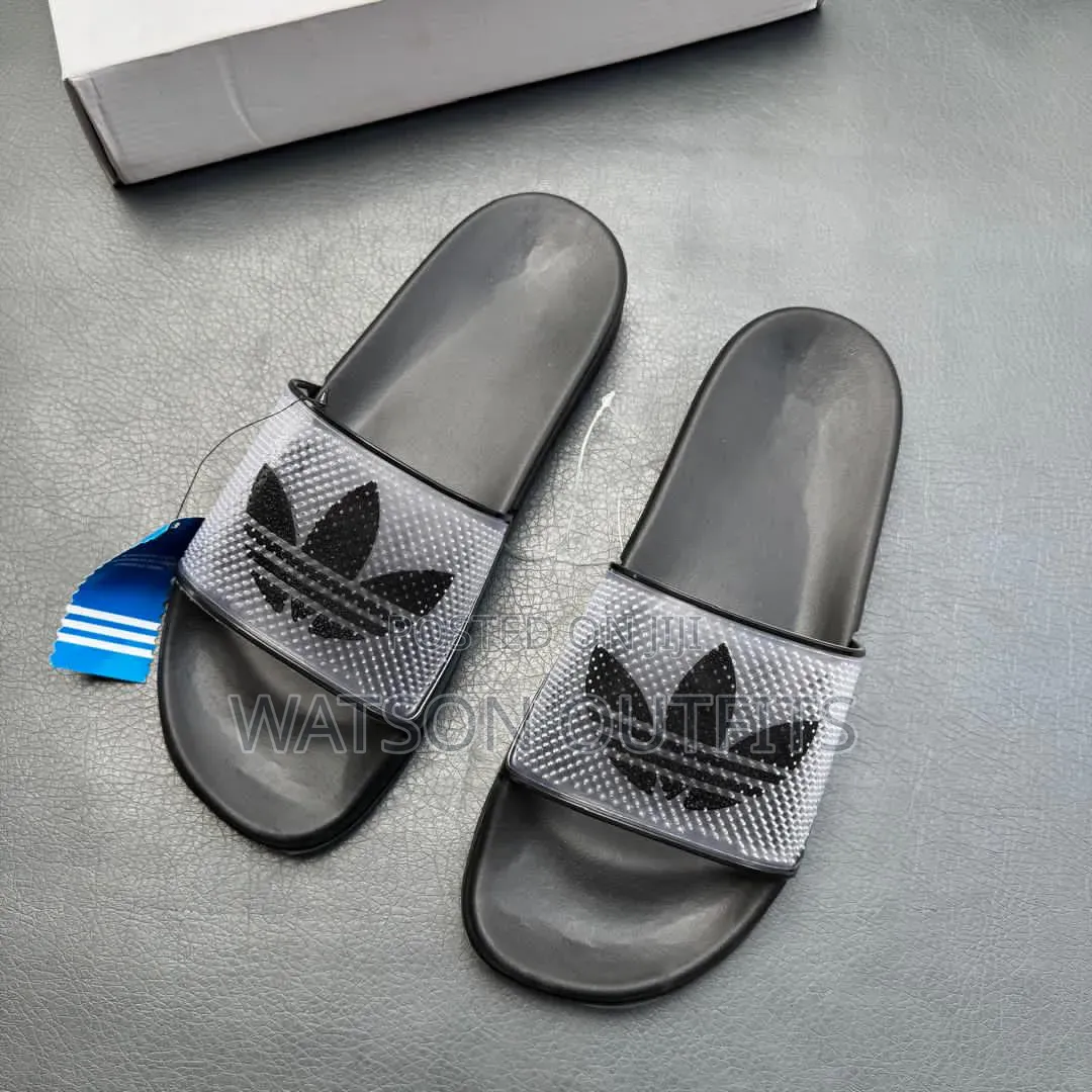Slides or Slaidi Kali Au Hot Za Adidas Full Boxed