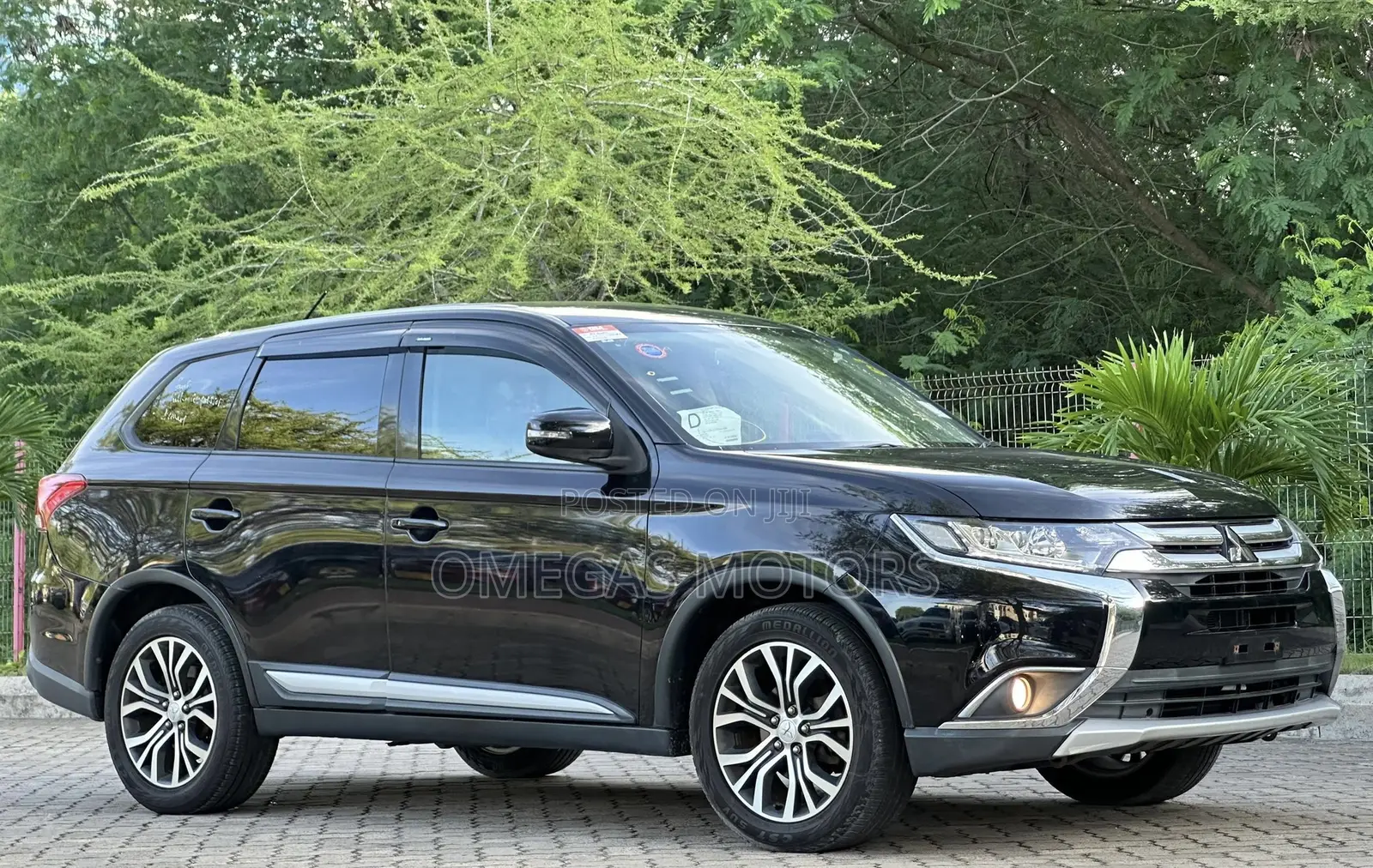 Mitsubishi Outlander 2.0 PHEV AWD 2015 Black