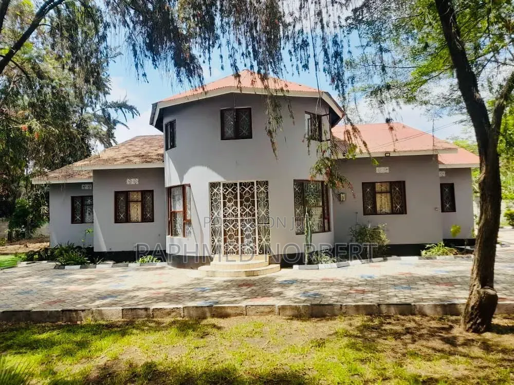 4bdrm House in Tanzania Realestates, Tengeru for rent