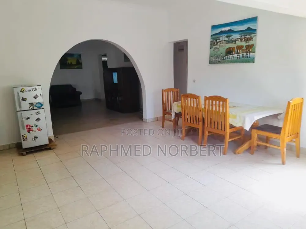 4bdrm House in Tanzania Realestates, Tengeru for rent