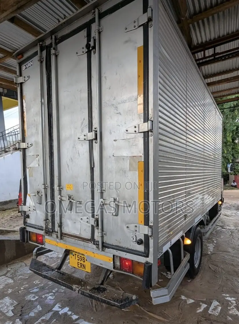 Mistubishi Canter