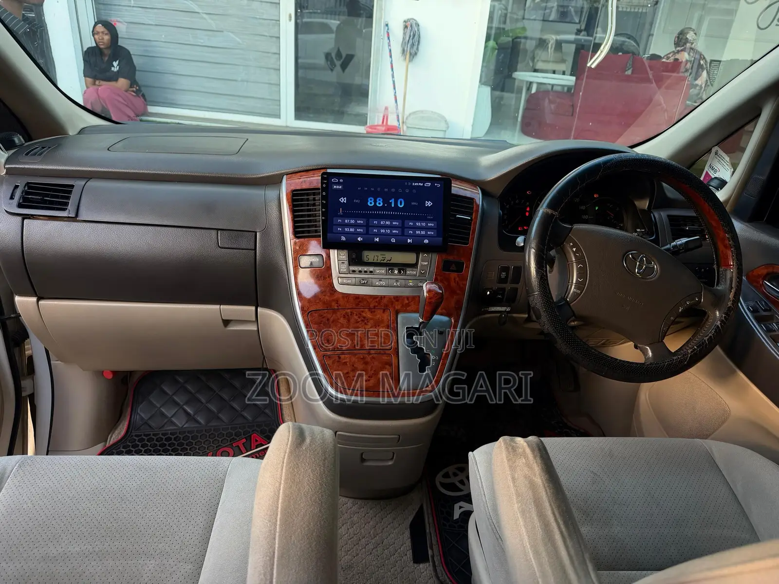 Toyota Alphard 2006 White