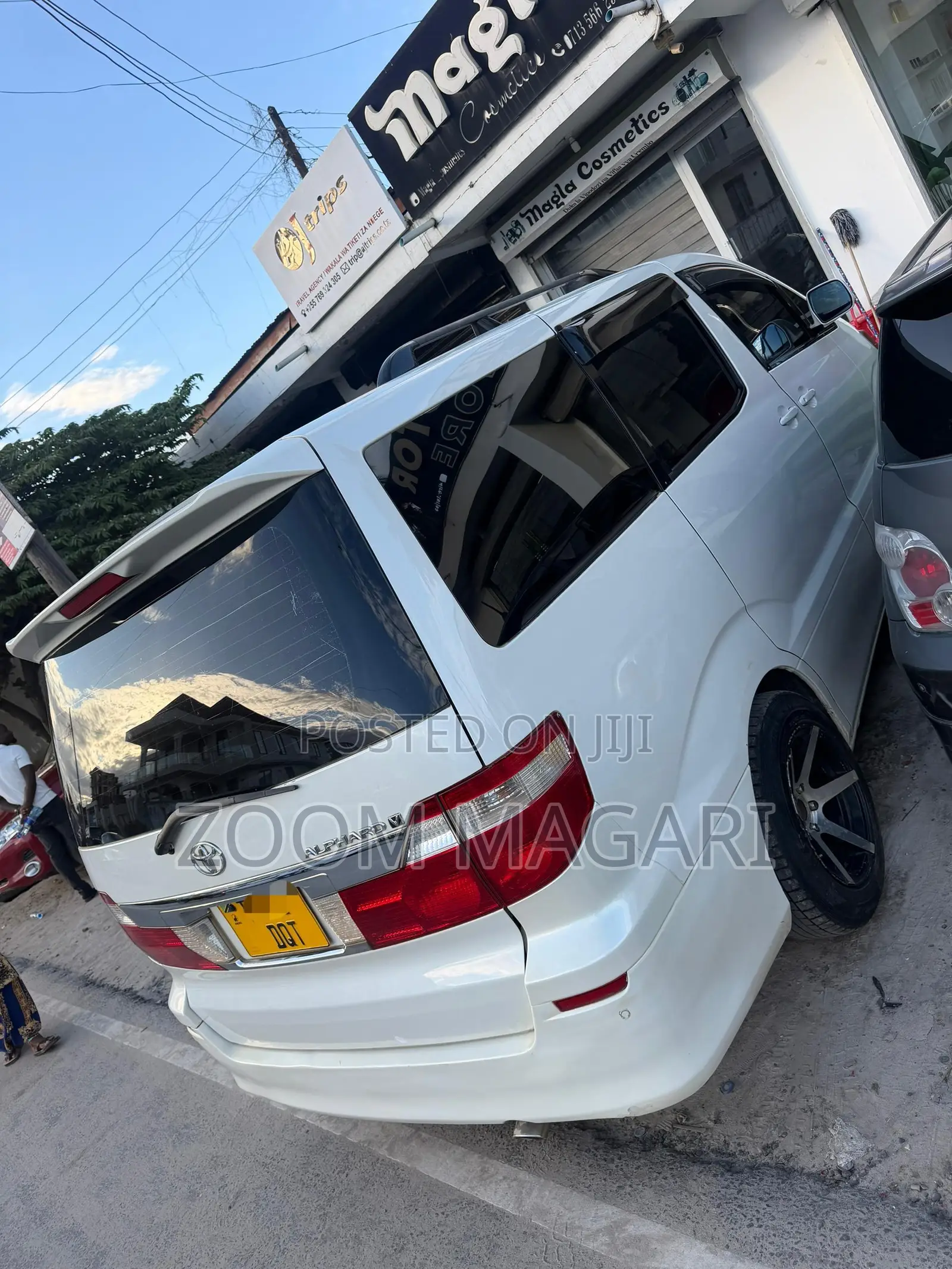 Toyota Alphard 2006 White