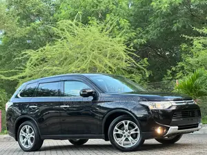 Mitsubishi Outlander 2015 Black