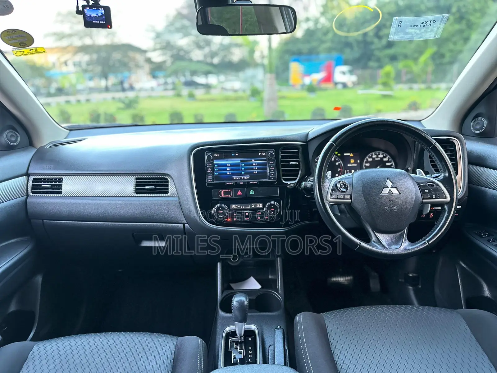 Mitsubishi Outlander 2015 Black