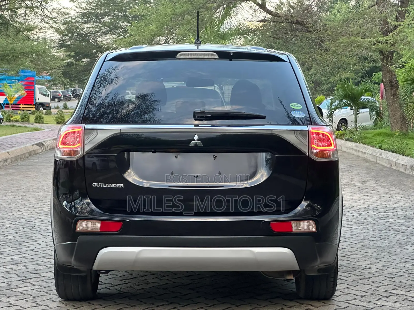 Mitsubishi Outlander 2015 Black
