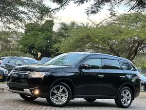 Mitsubishi Outlander 2015 Black