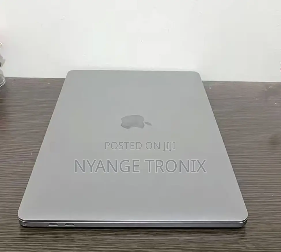 Laptop Apple MacBook Pro 2020 32GB Intel Core i7 SSD 512GB