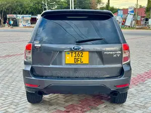 Subaru Forester 2010 Gray