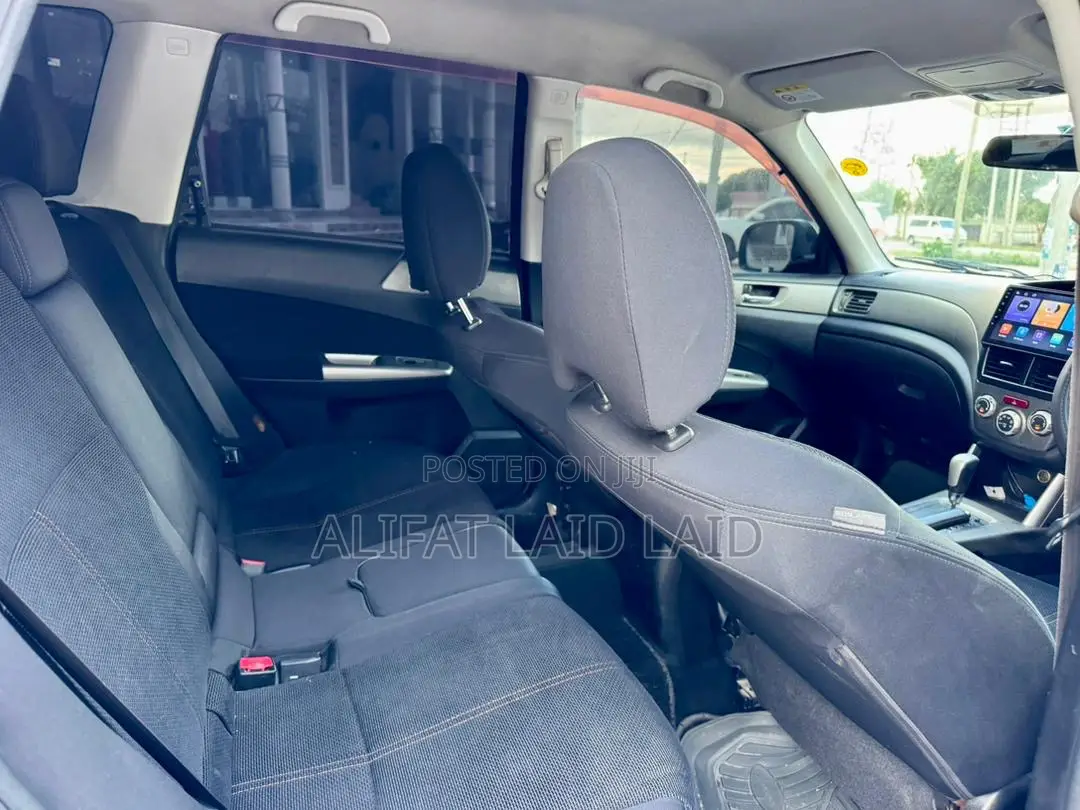 Subaru Forester 2010 Gray