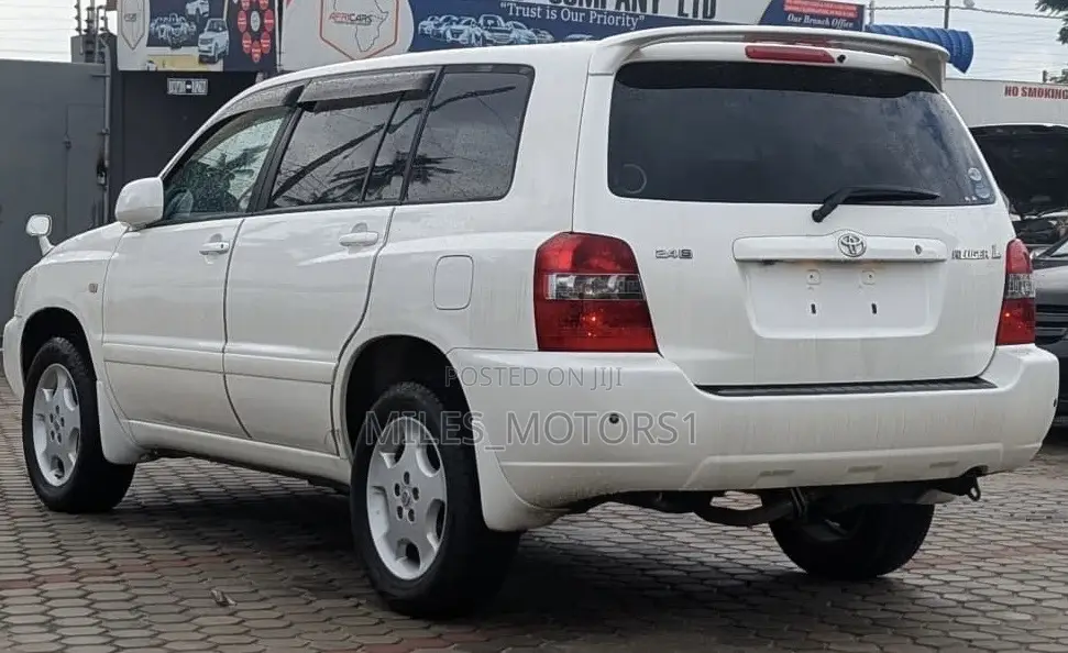 Toyota Kluger 2006 White
